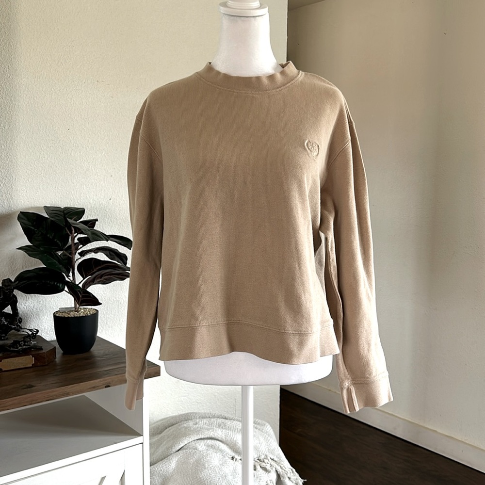 Liz Claiborne long sleeve tee